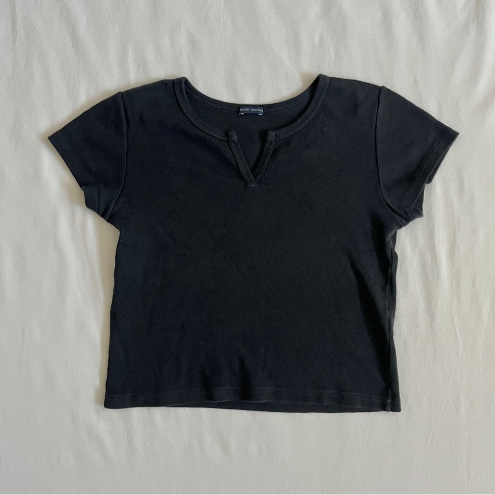 Brandy Melville Ashlyn Short Sleeve Top | Black Cropped Notched Tee Size OS